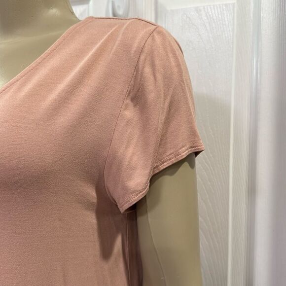 ALFANI PRINTED V-NECK  TOP - Picture 5 of 8